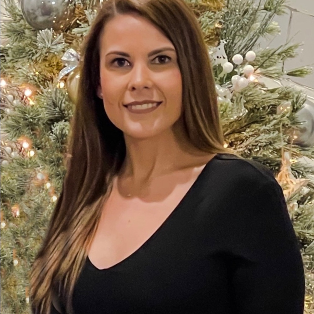 Meet your Posher, Laura